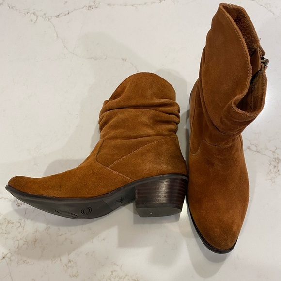 Reba Boot Suede Slouch Western Cowgirl Saddle Cognac Brown Rust Bootie Size 7.5 - Picture 2 of 9